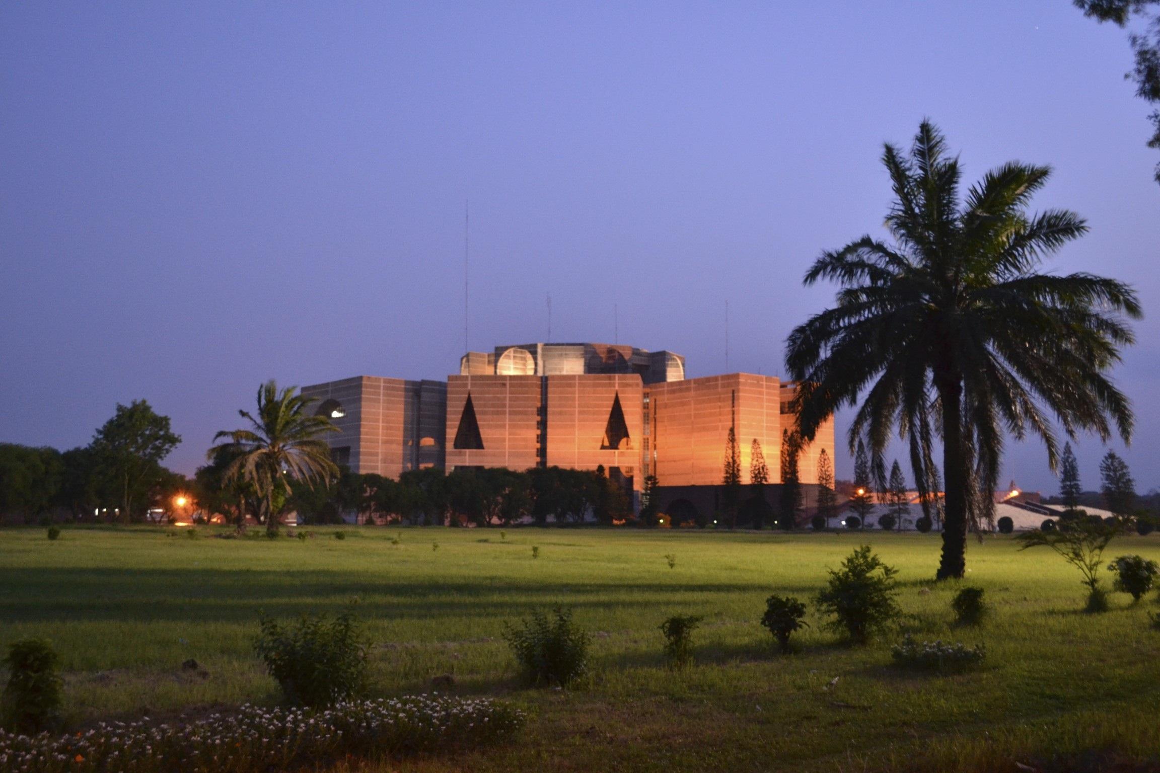 building in Bandladesh