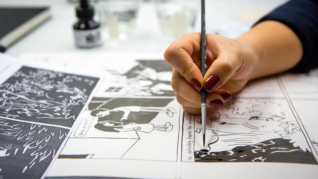 hand illustrating a comic